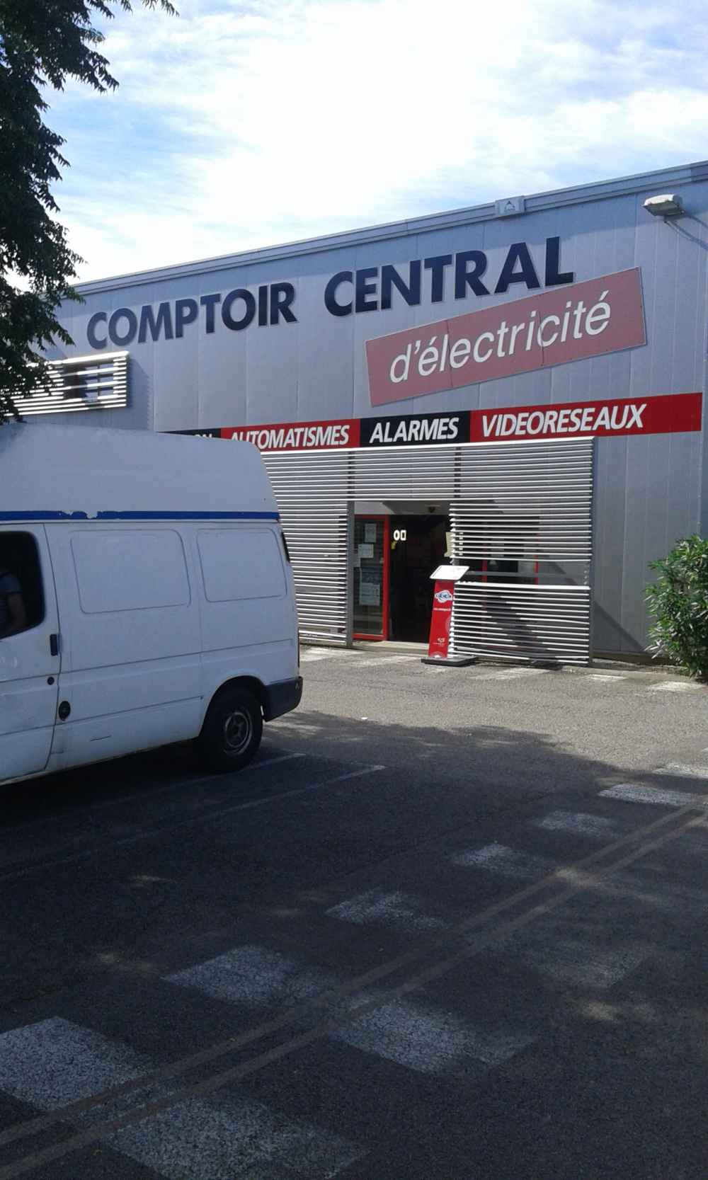 Location de Jeux au Comptoir Central d'électricité de Montpellier